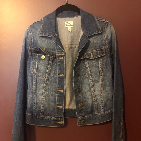 Cute Jean Jacket NW - Picture 2 of 2
